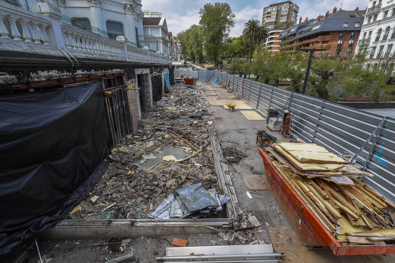 Imagen de los bajos del Casino de Santander.