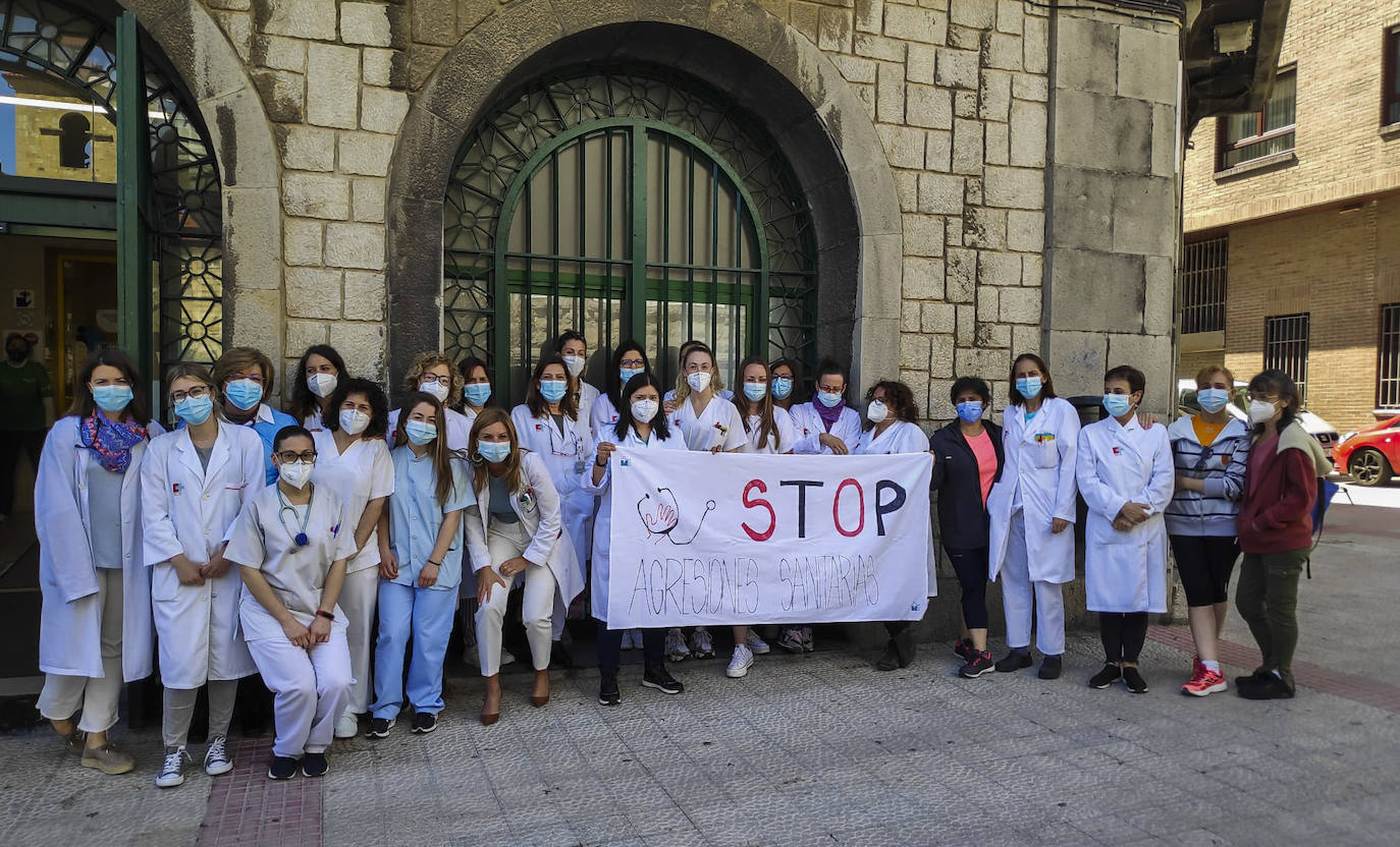 Imagen de la protesta en La Barrera, Castro Urdiales.