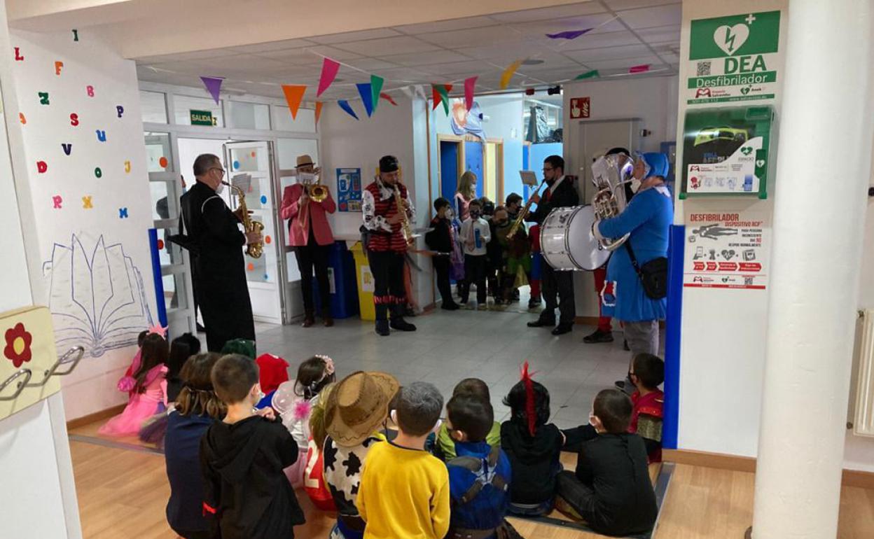 Actividad infantil en Noja.