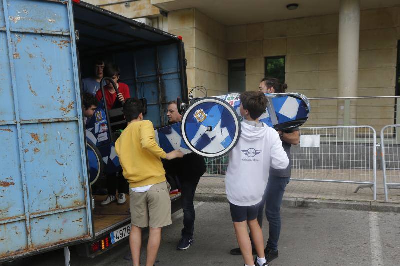 Este domingo, la Avenida de España de Torrelavega ha acogido el circuito 'Greenpower Iberia-Bridgestone', una prueba en la que participan 11 equipos de estudiantes procedentes de Cantabria, País Vasco, Galicia y Asturias, y en la que se compite con coches eléctricos y ecológicos construidos por ellos mismos.