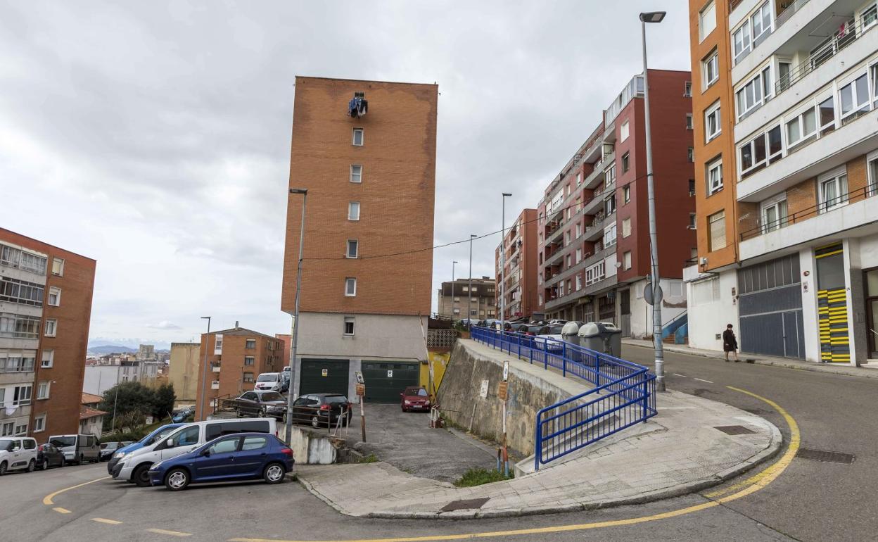 Imagen actual de la calle Macías Picavea, una de las beneficiadas por la intervención municipal. roberto ruiz