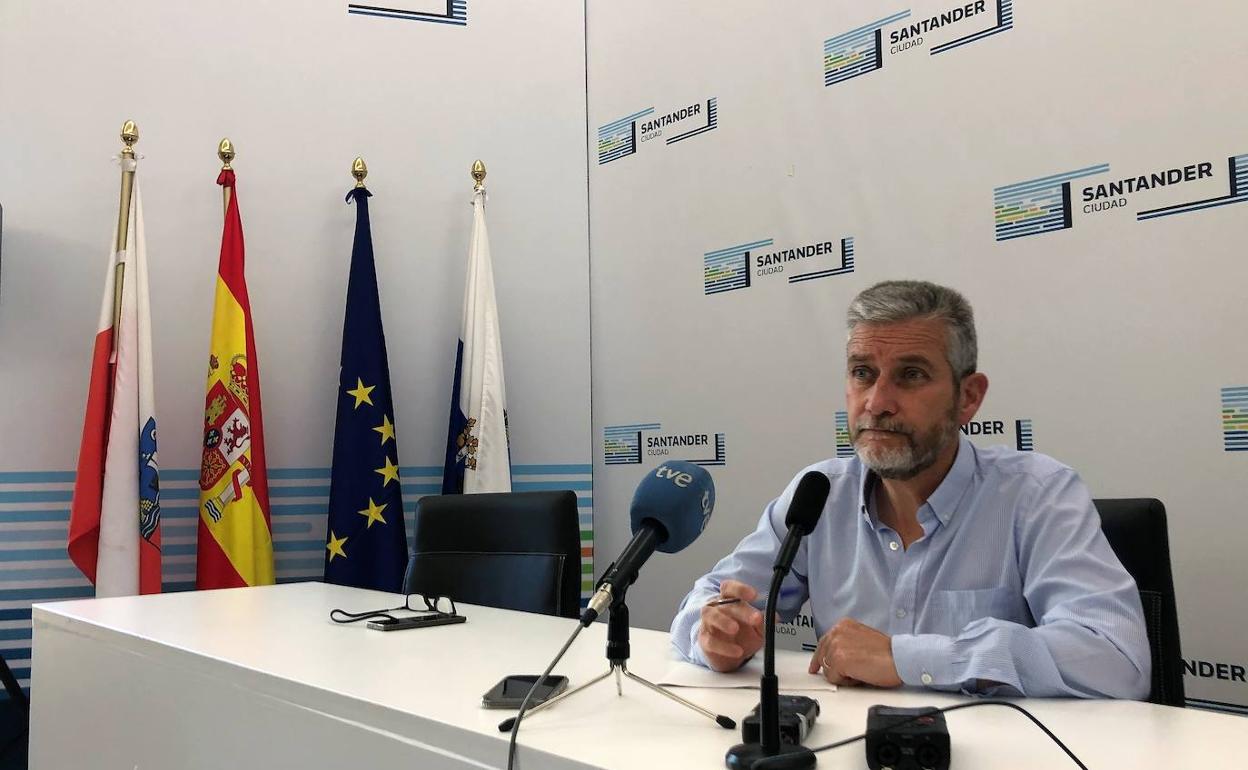 Javier Ceruti durante la rueda de prensa de esta mañana. 