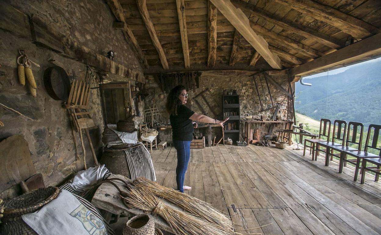 La Casa de las Doñas, en Vega de Liébana, ejemplo de conservación de una colección etnográfica