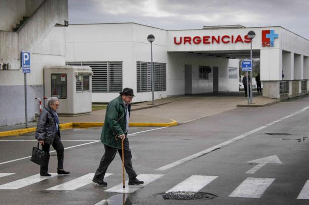 El Hospital de Laredo contrata 11 médicos y mañana recibe a anestesistas de Valdecilla