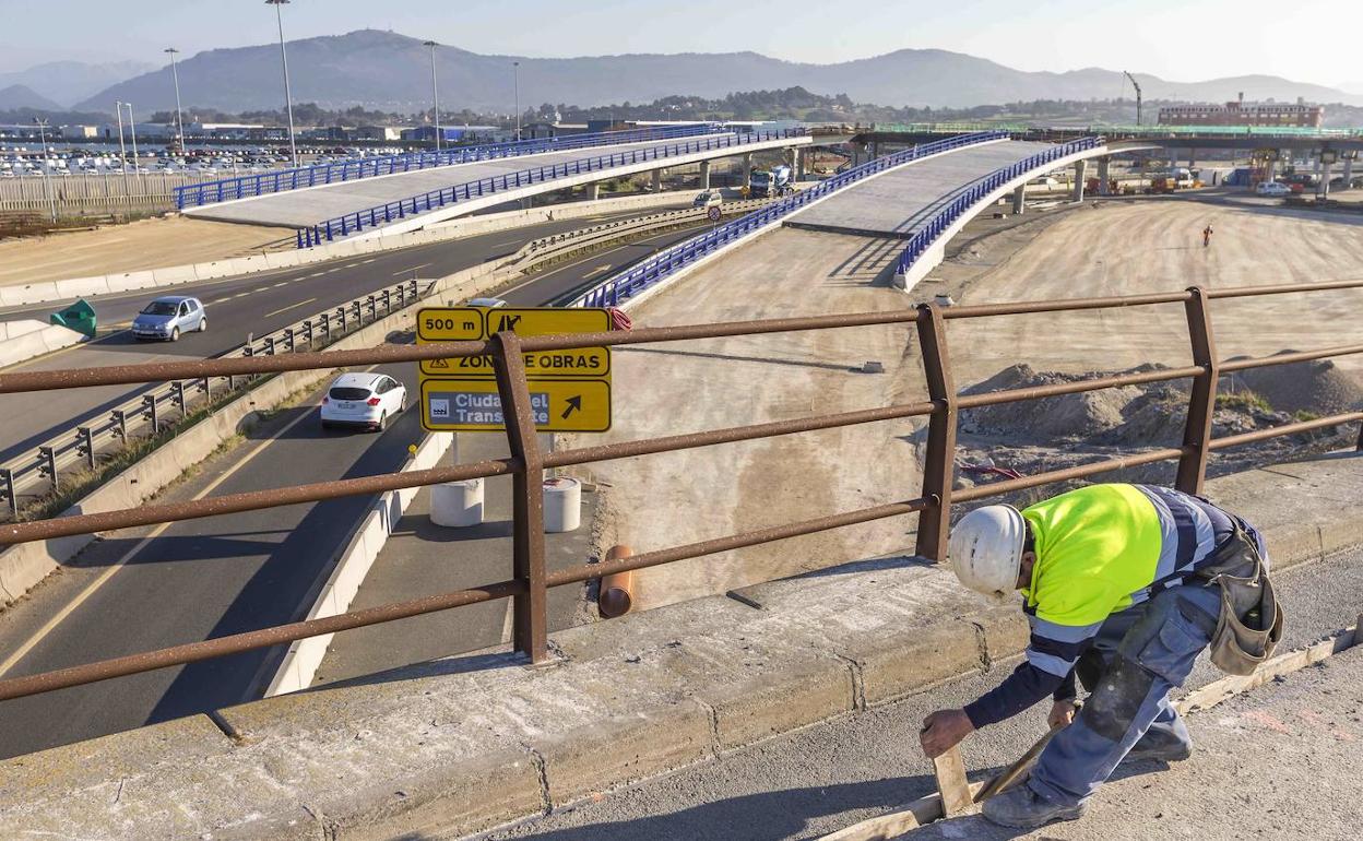 La A-67 se corta esta noche del Primero de Mayo a la Ciudad del Transportista