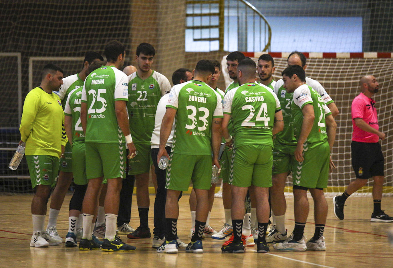 Fotos: Imágenes del partido EON Alicante-Unicaja Sinfín