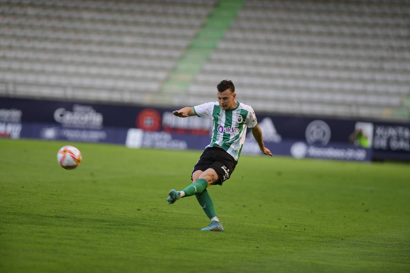 El club verdiblanco tira de oficio para conseguir el título de campeón de la Primera RFEF.