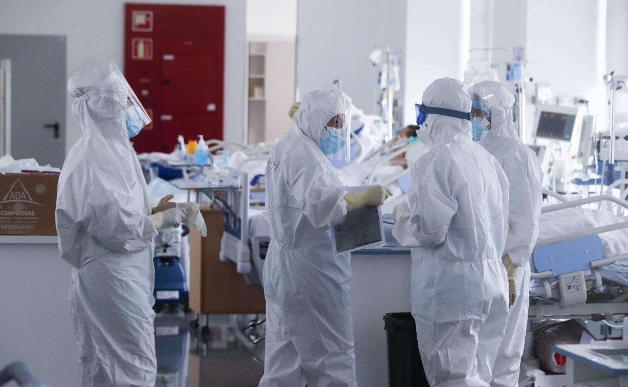 La situación hospitalaria ha mejorado en las últimas semanas. 