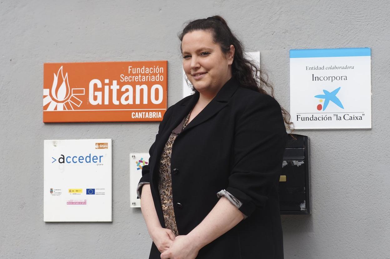 Ángela Prieto, en la sede de la Fundación Secretariado Gitano, en Santander. 