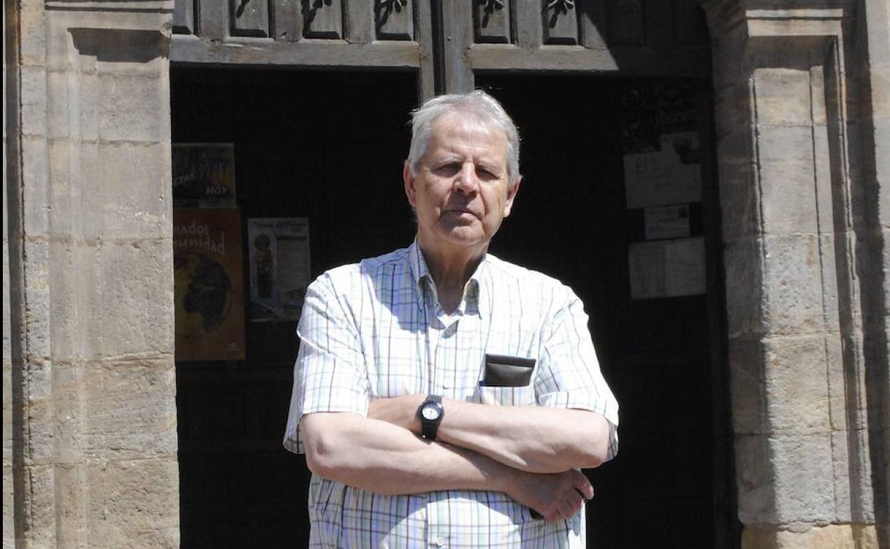 El párroco de Reinosa, Eduardo Guardiola.