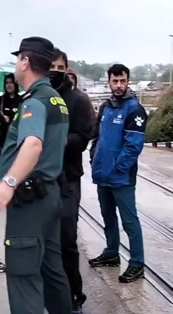 Antidisturbios en la parte trasera de Solvay