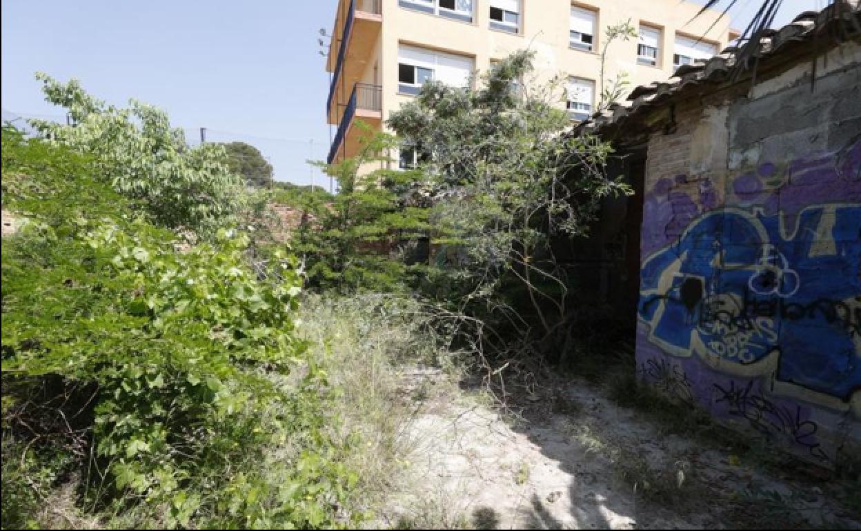 La casa abandonada donde fueron violadas las dos niñas.