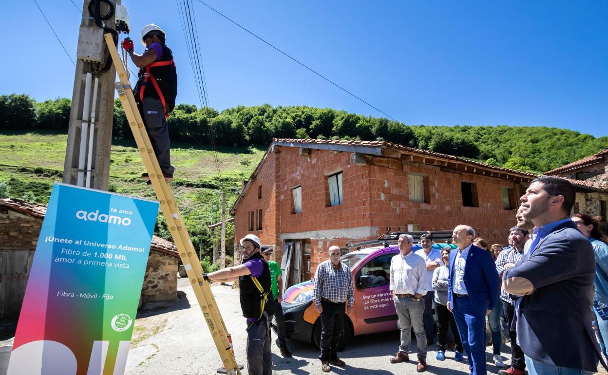 La fibra óptica llega Polaciones, uno de los municipios cántabros con más problemas de comunicación