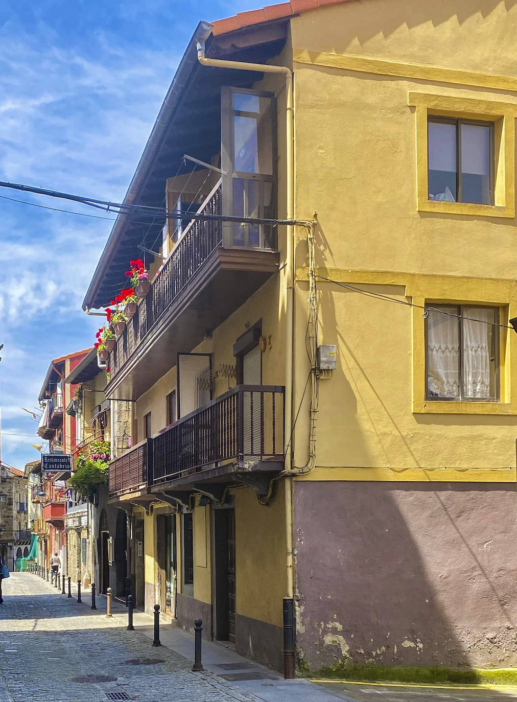 Fotos: Los balcones más floridos de Laredo