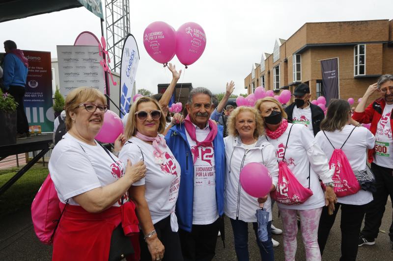 Fotos: Miles de personas participan en la marcha contra el cáncer de Los Corrales