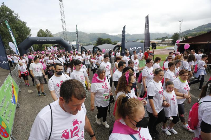 Fotos: Miles de personas participan en la marcha contra el cáncer de Los Corrales