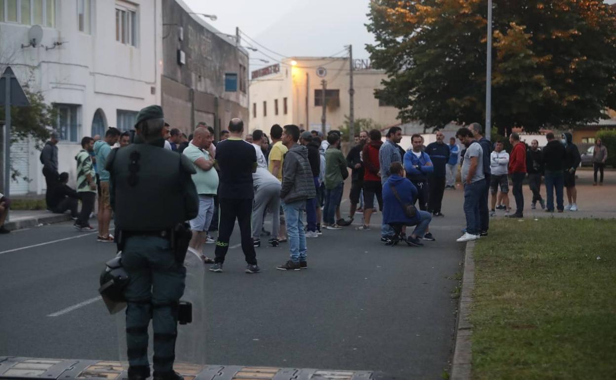 El seguimiento de la huelga se mantiene por encima del 95% y mañana, manifestación en Santander