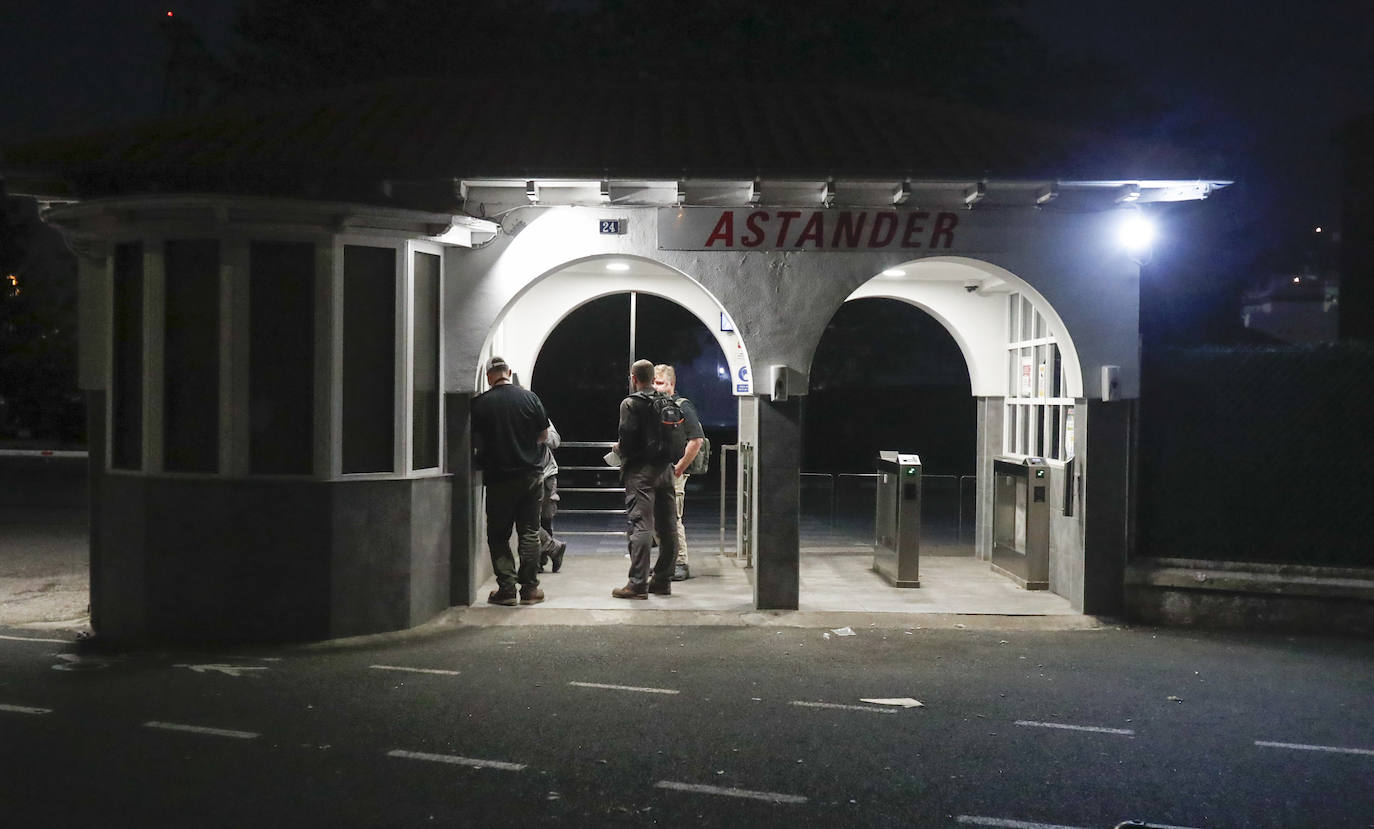 Fuerzas policiales controlan los accesos a las fábricas y los piquetes se concentran en las entradas, en un día sin incidentes y con mucha vigilancia.