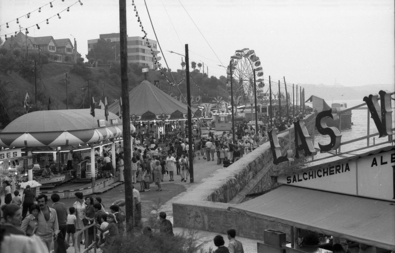 Ferias de Santiago en la ensenada del Camello, en 1973.