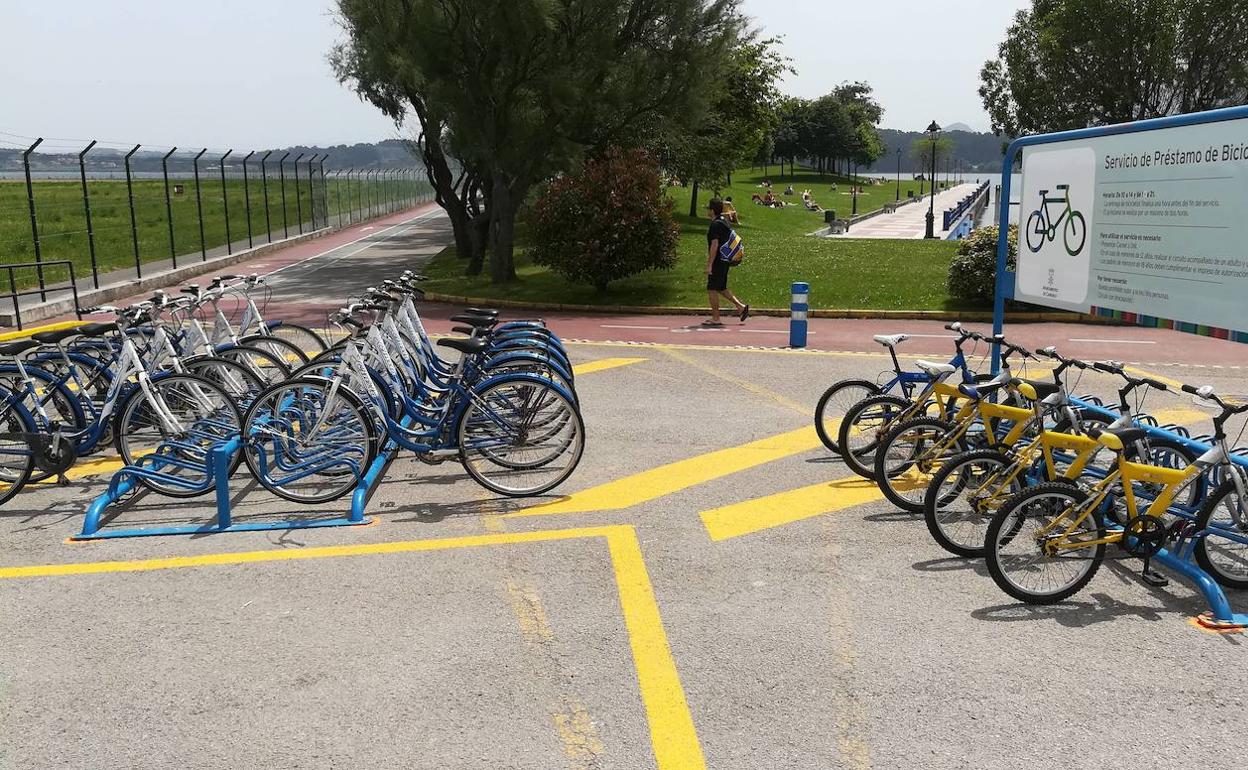 Punto de recogida de las bicicletas en Punta Parayas. 