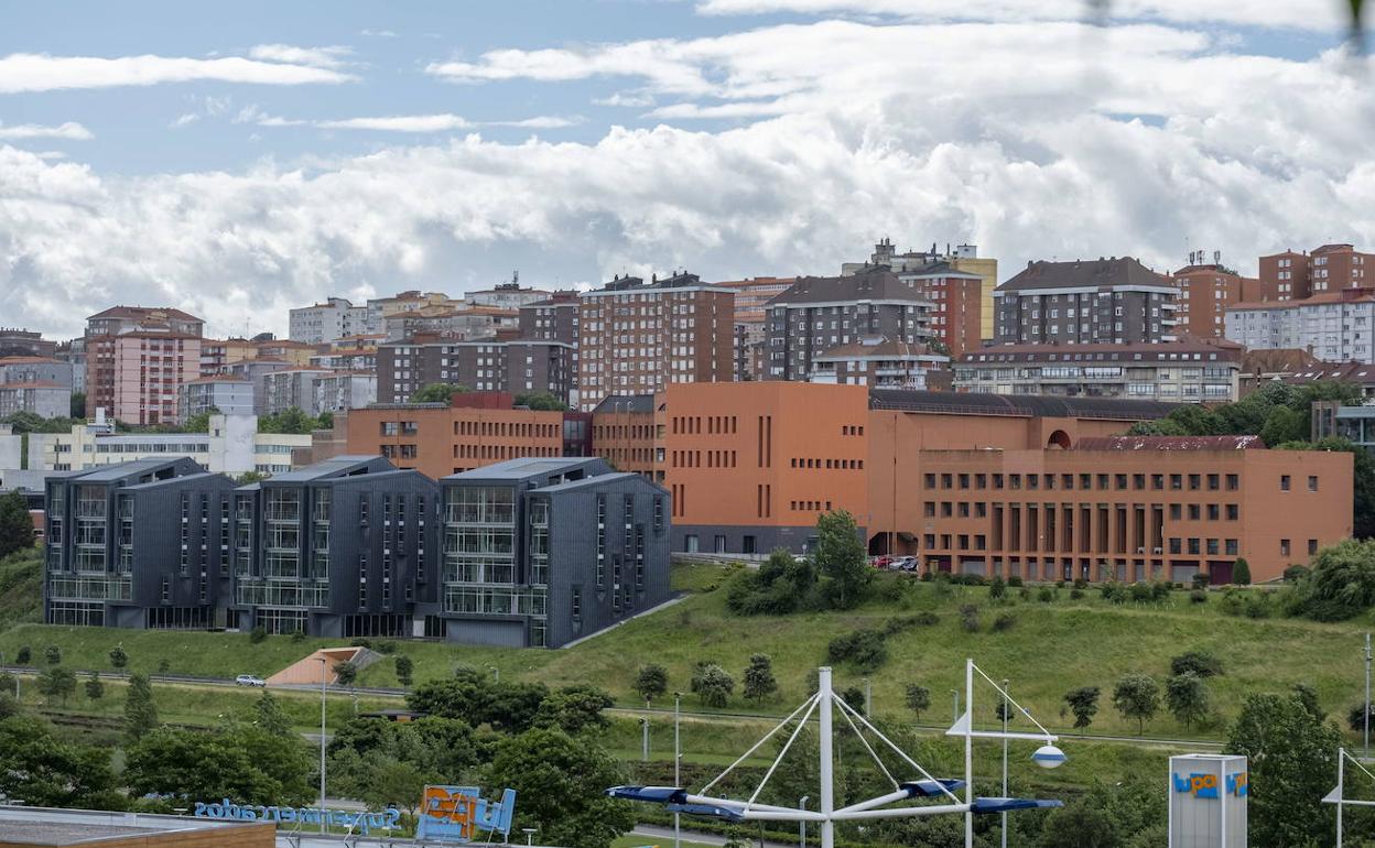 Vista panorámica del campus de Las Llamas de la Universidad de Cantabria.