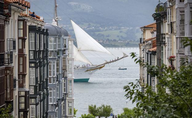 Galería. La llegada de Elcano a Santander.