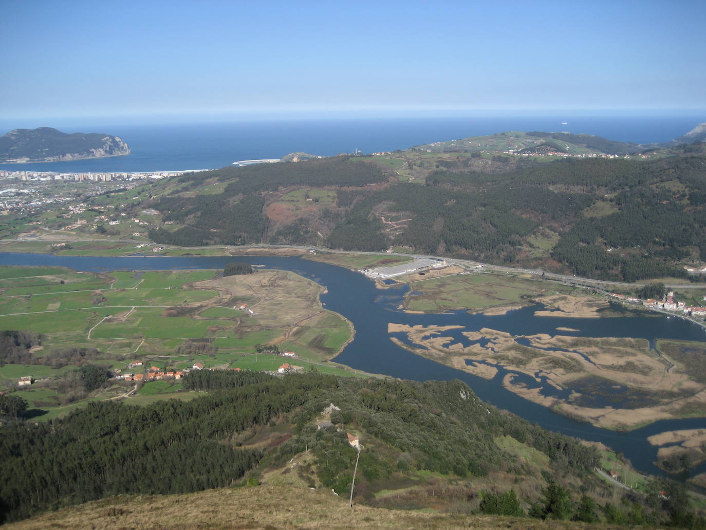 CI PN Marismas de Santoña, Victoria y Joyel. Plazas libres: 6. Duración: 5 horas. Desnivel: 344 metros.Desnivel acumulado: 605 metros. Distancia: 10,1 Km. Tipo de recorrido: Circular. Tipo de firme: Camino asfaltado y senderos. Dificultad: Media.