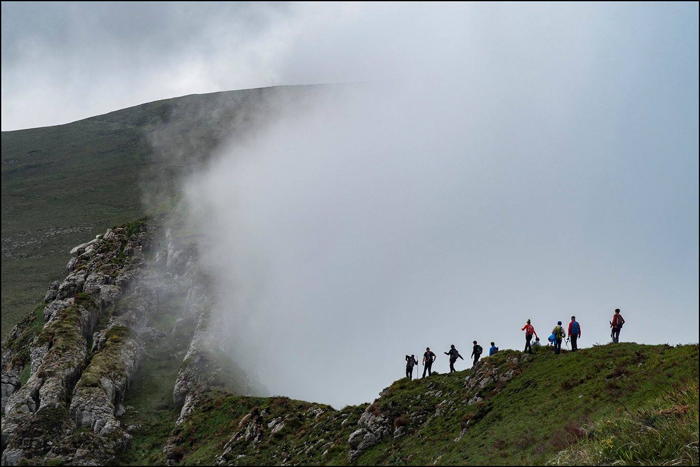 CI PN Collados del Asón. Duración: 7 horas. Desnivel acumulado: 910 metros. Distancia: 19 Km. Tipo de recorrido: Circular. Tipo de firme: Sendero. Dificultad: Alta.