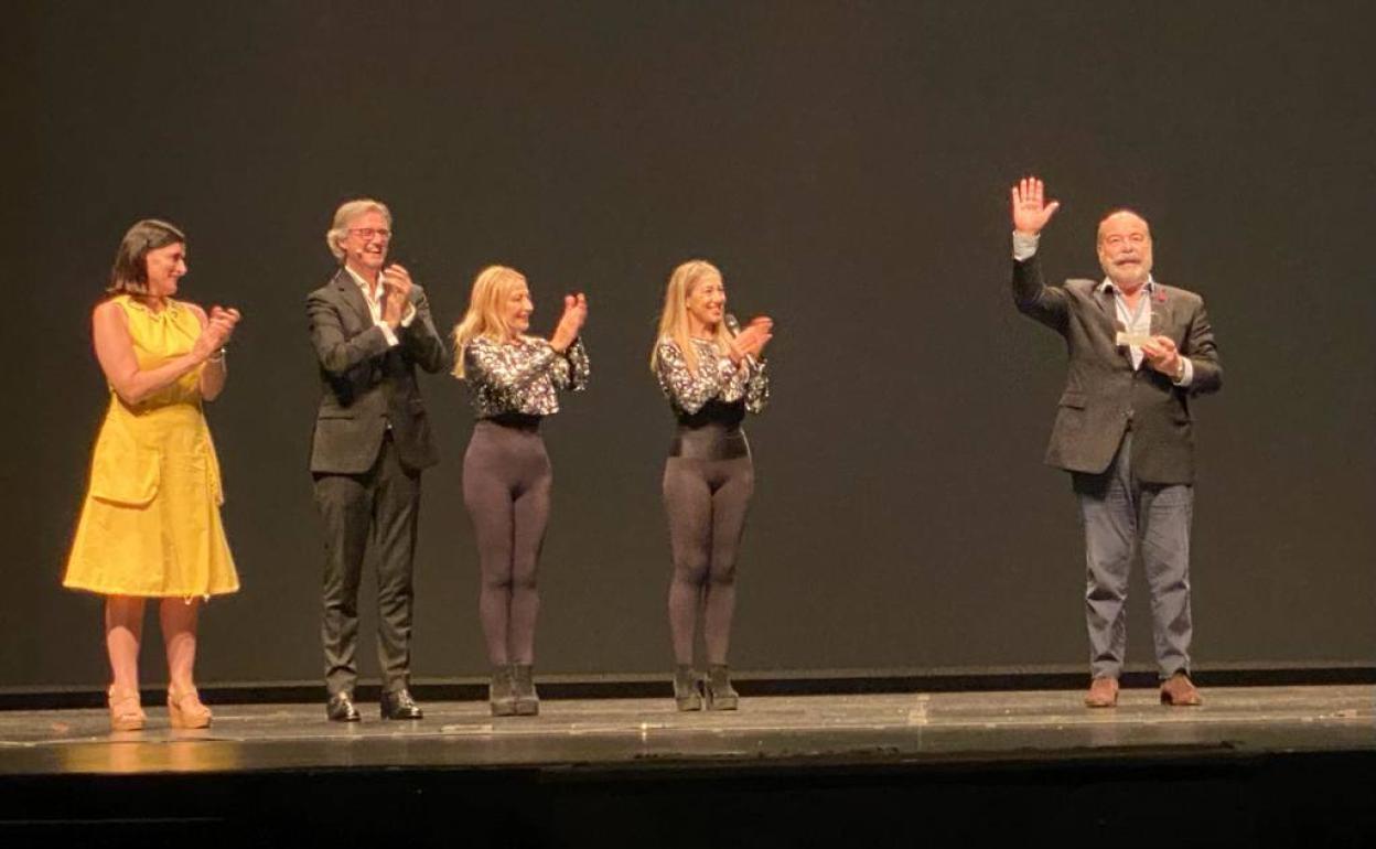 El actor recibe el premio 'Solera de las Artes-Ciudad de Santander, este viernes en el Palacio de Festivales.