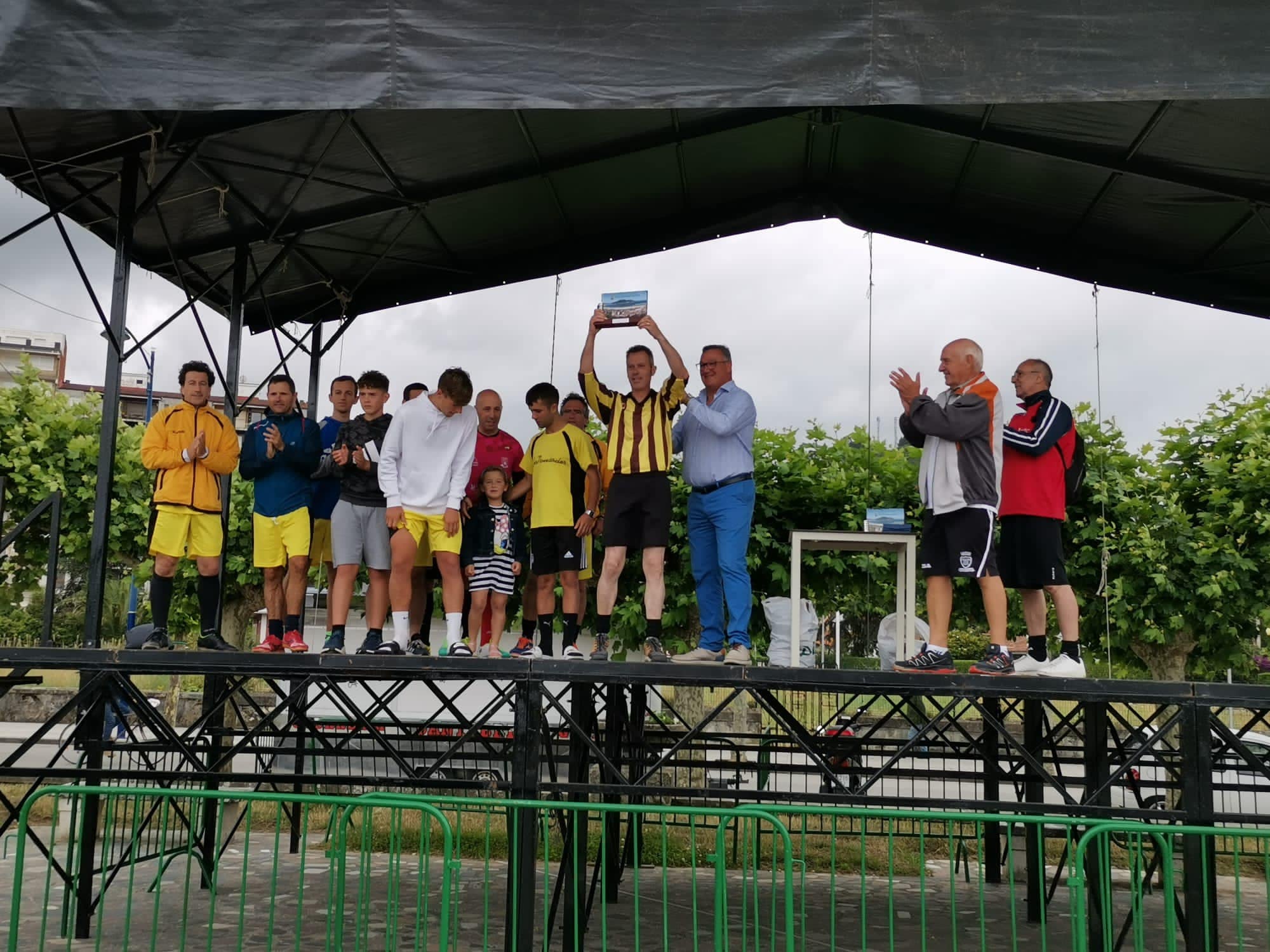 Fotos: Imágenes del Torneo de Fútbol Playa Memorial Miguel Ángel Hoya, en la Salvé