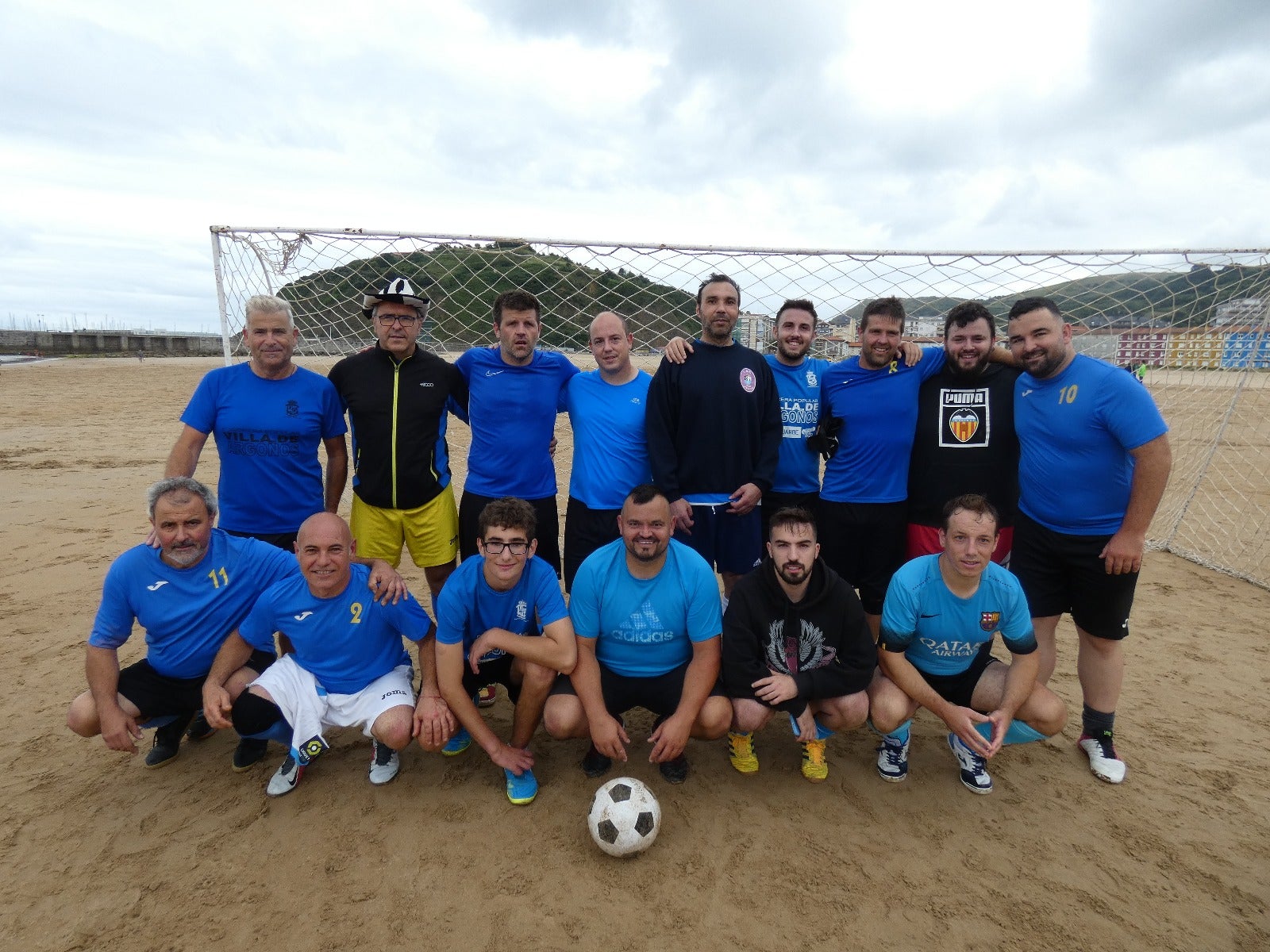 Fotos: Imágenes del Torneo de Fútbol Playa Memorial Miguel Ángel Hoya, en la Salvé