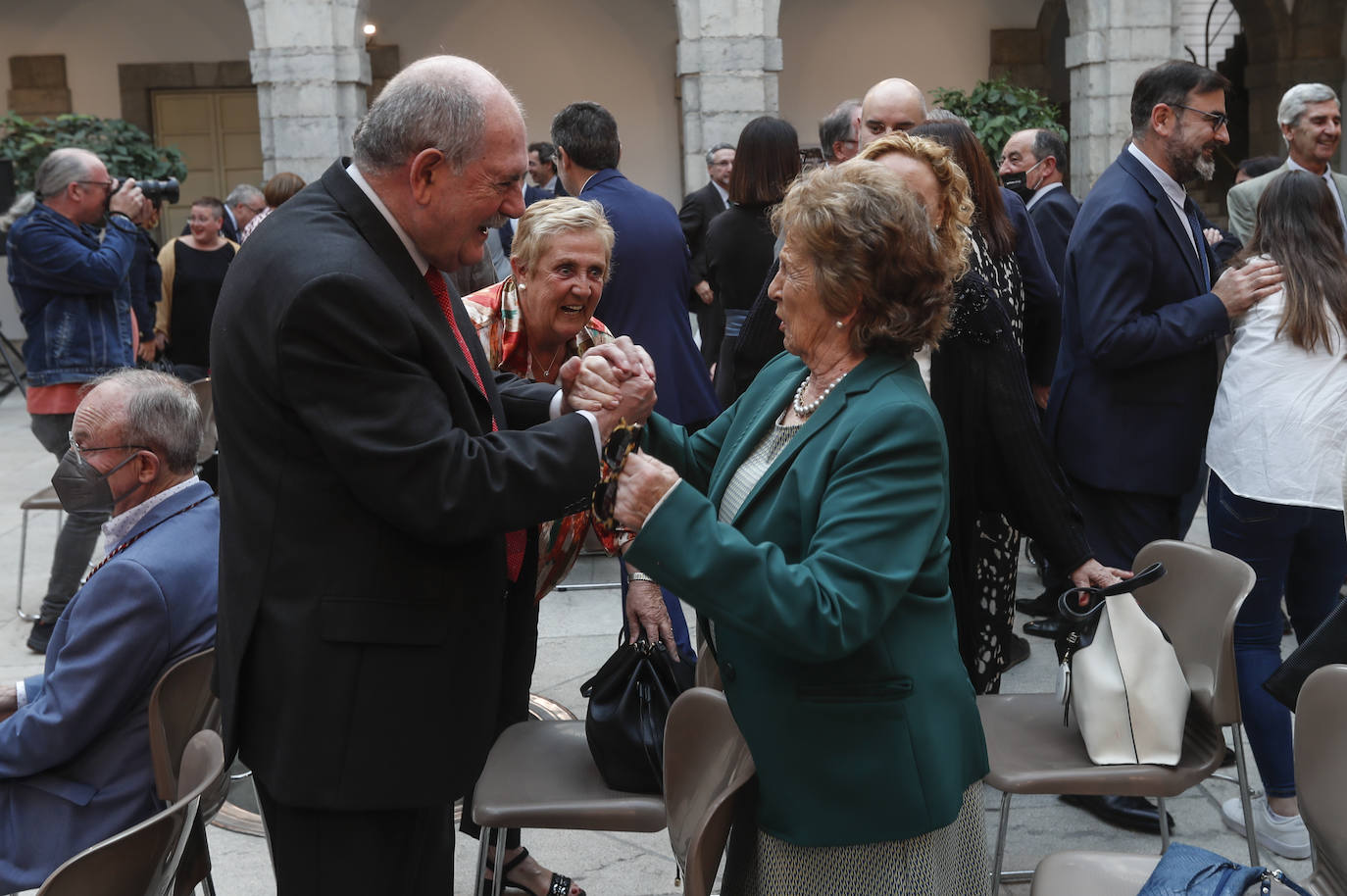 Arturo Roiz, Cristina Pereda y Sofía Juaristi.