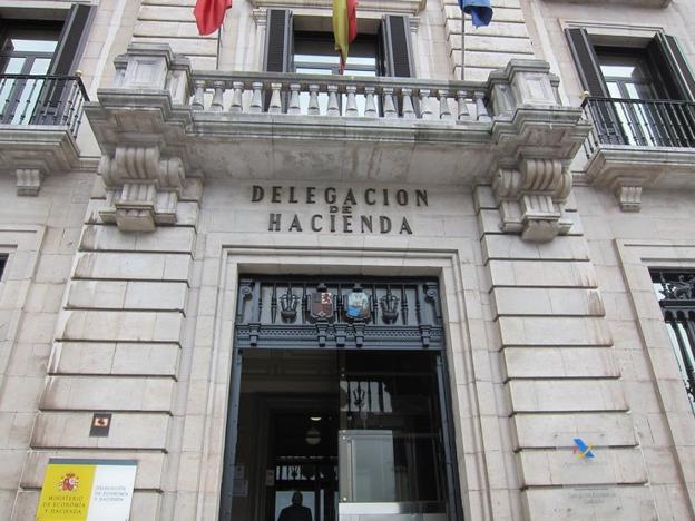 Delegación de hacienda en Cantabria.