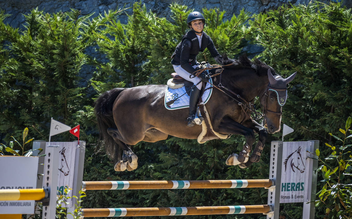 Fotos: Primera jornada del Concurso de Saltos de Heras, en imágenes