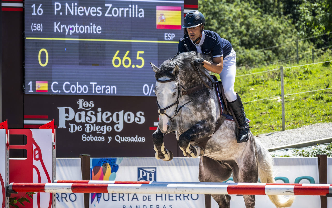 Fotos: Primera jornada del Concurso de Saltos de Heras, en imágenes