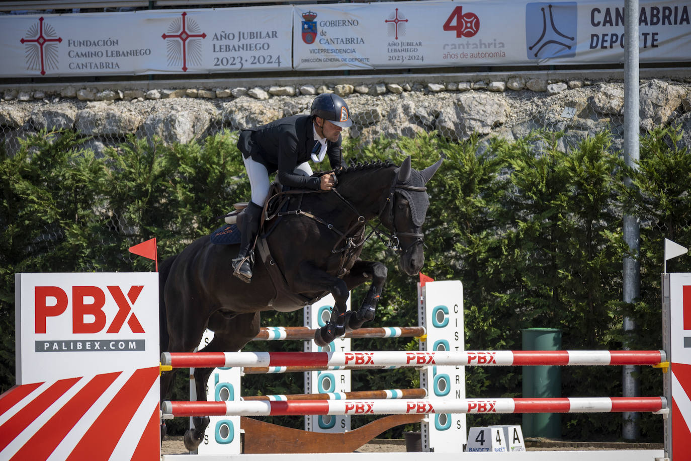 Fotos: Imágenes de la segunda jornada del Concurso de Saltos Internacional de Heras