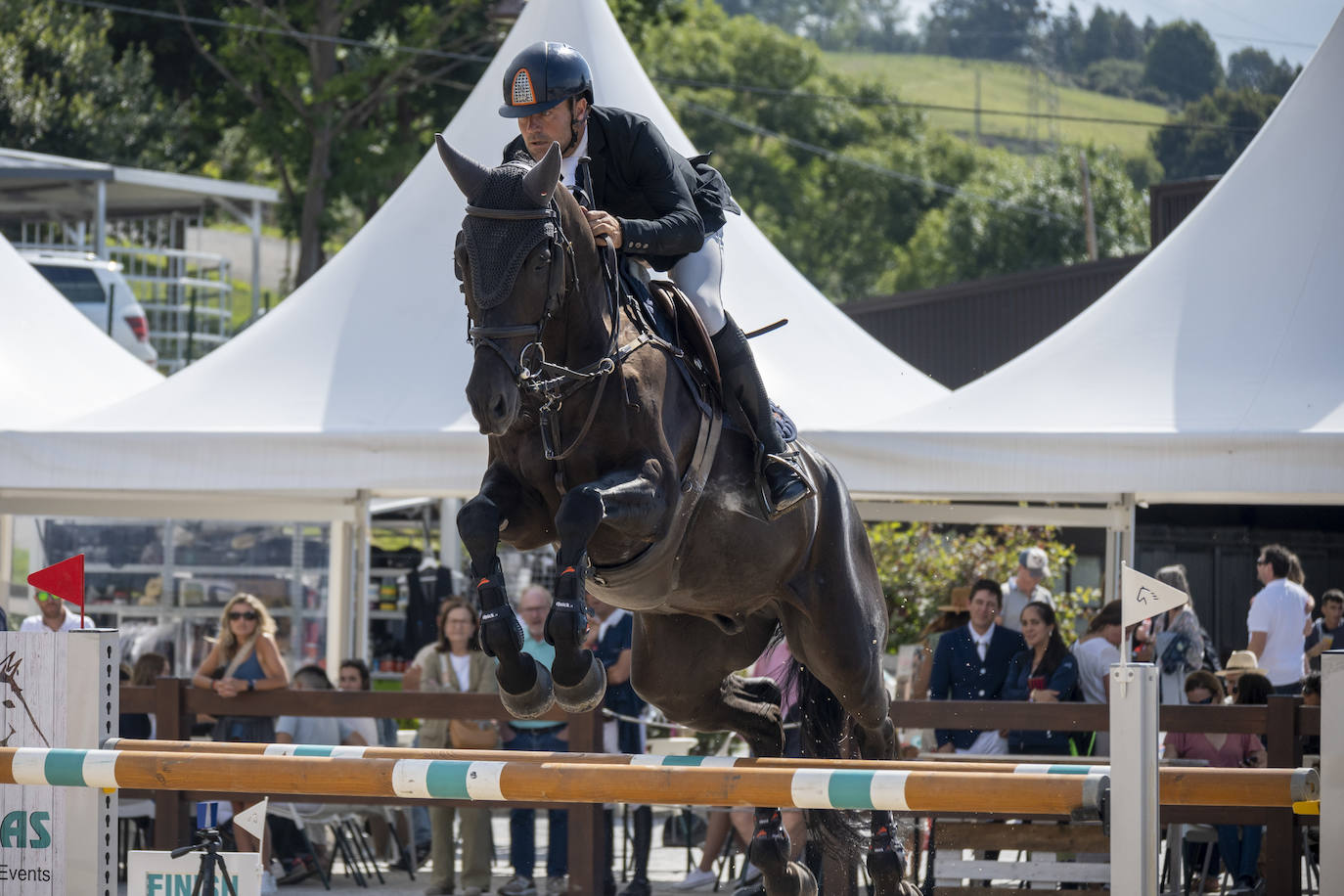 Fotos: Imágenes de la segunda jornada del Concurso de Saltos Internacional de Heras