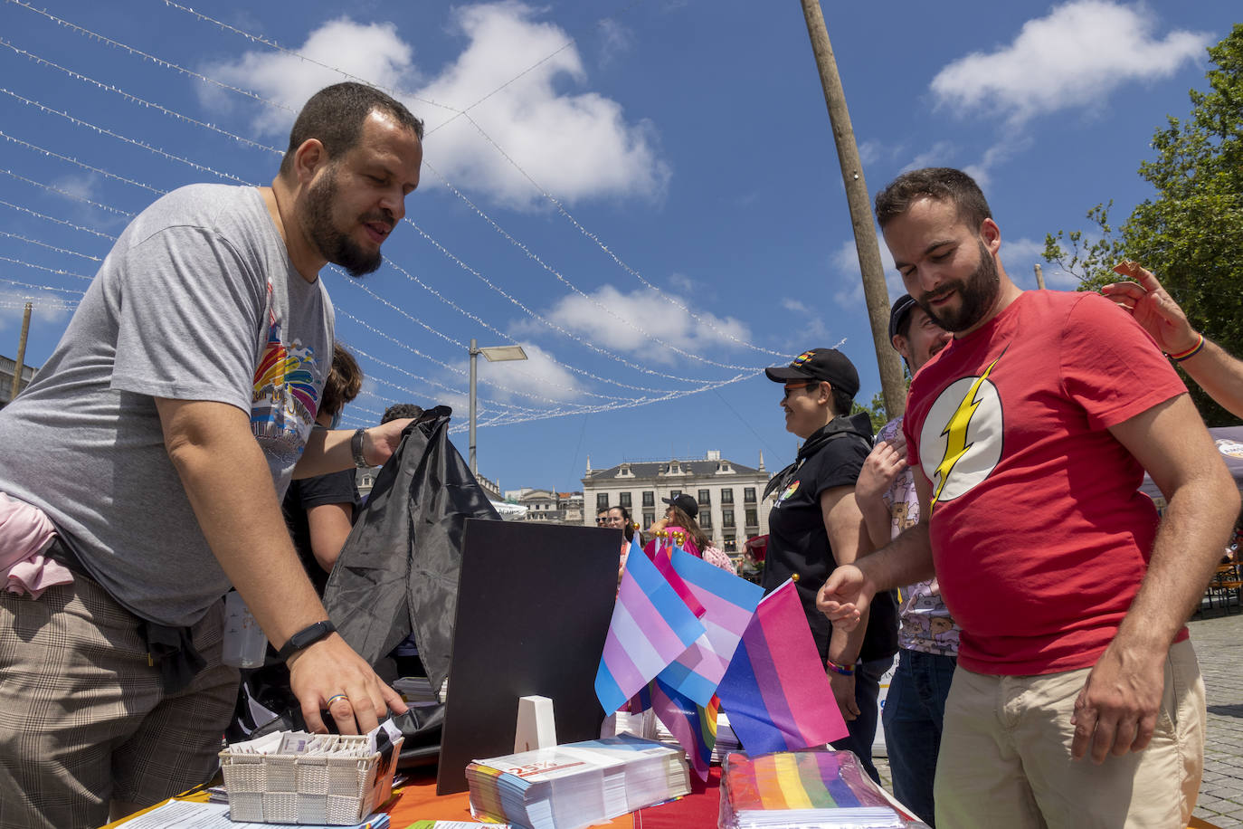 Fotos: El izado de la bandera inicia los actos del &#039;Argullu&#039; 2022