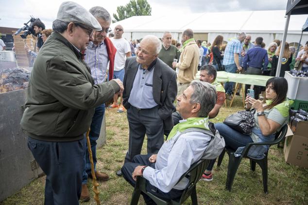 La fiesta en Latas congregó numeroso público.