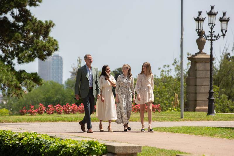 Los Reyes han asistido a la ultima parte del acto, junto con el consejo asesor de la Fundación, y han tenido oportunidad de compartir con la Princesa y la Infanta la experiencia formativa.