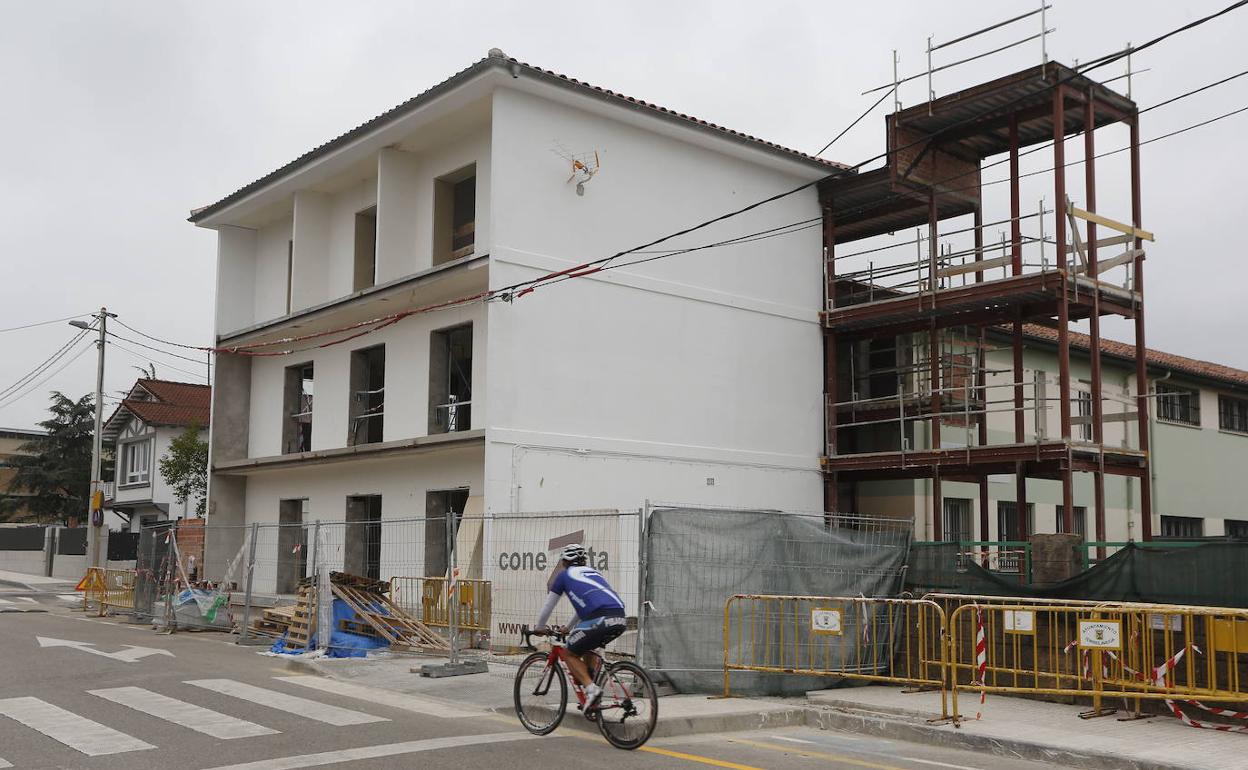 Imagen del edificio en obras.