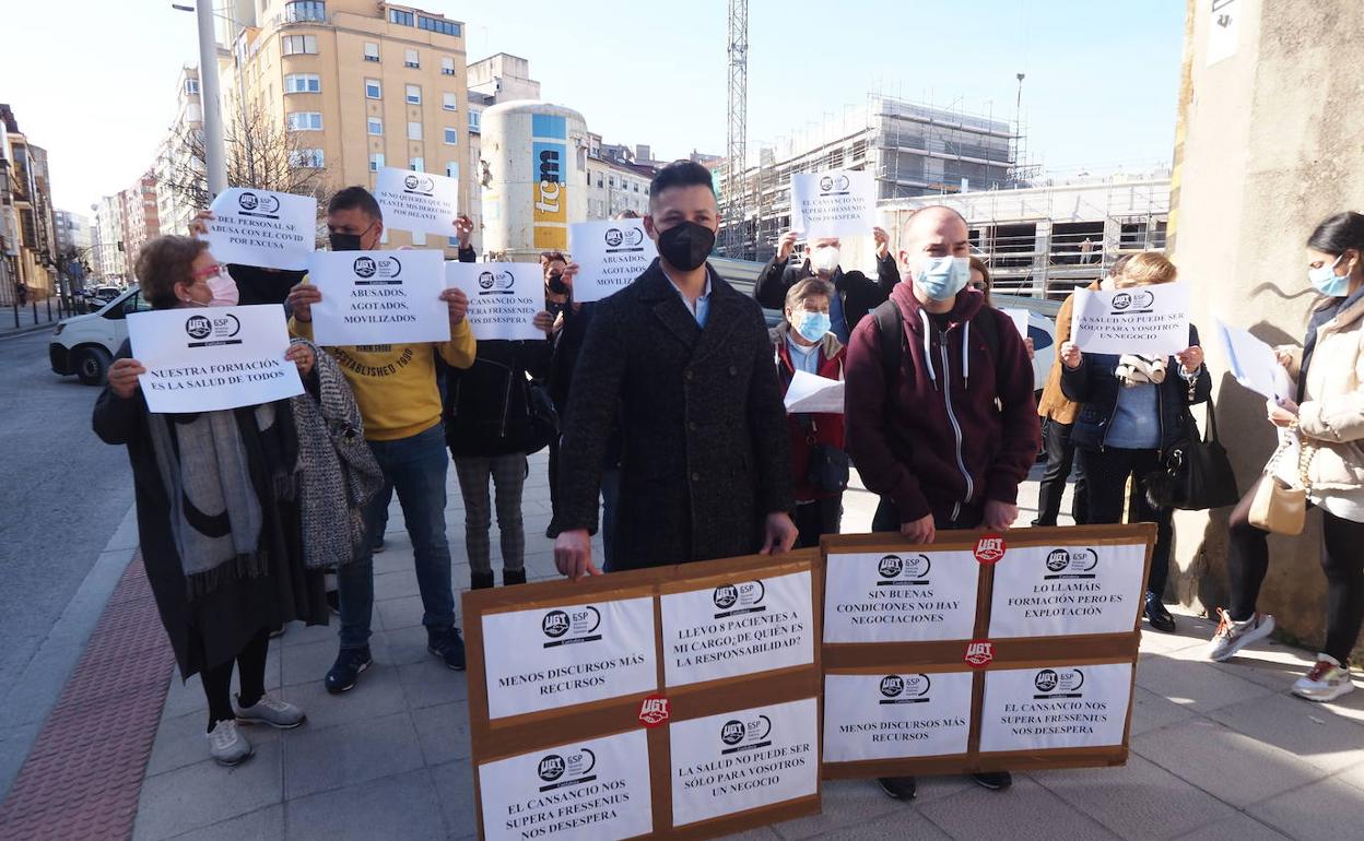 Imagen de una de las protestas que ha protagonizado en los últimos meses la plantilla del servicio de diálisis.