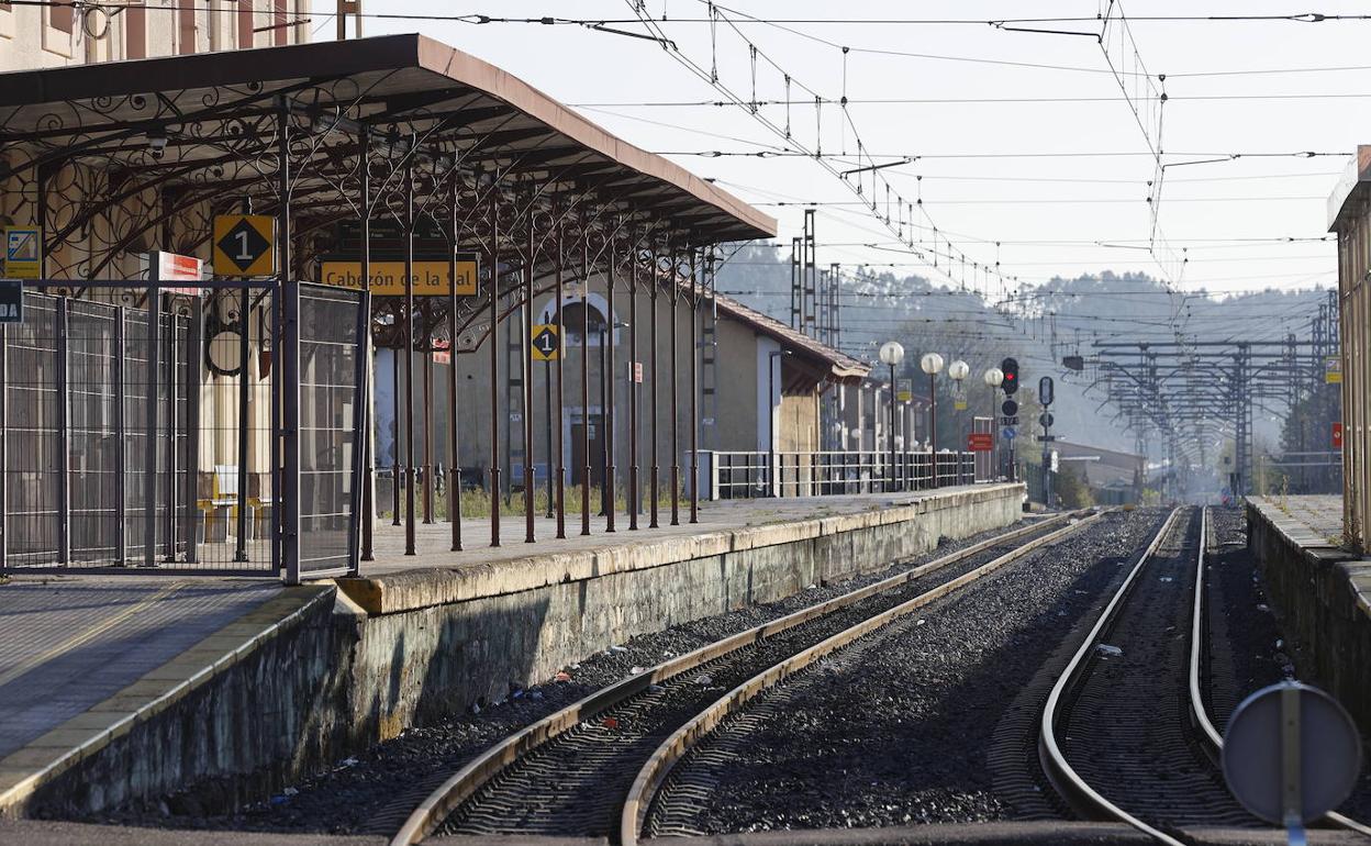 Estación de tren de Cabezón de la Sal.