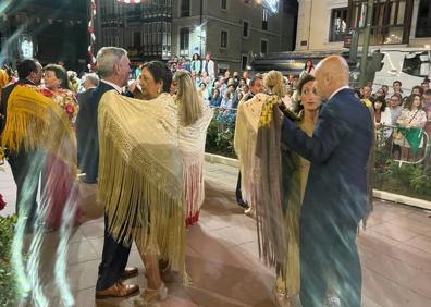 Imagen secundaria 1 - A vueltas con una de las tradiciones con más ritmo y belleza de Cantabria