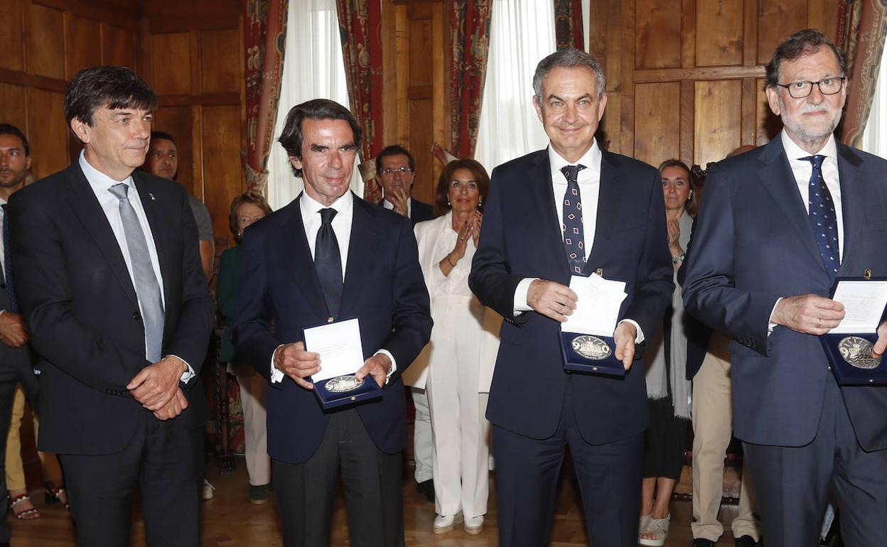 José María Aznar, José Luis Rodríguez Zapatero y Mariano Rajoy reciben la Medalla de la UIMP