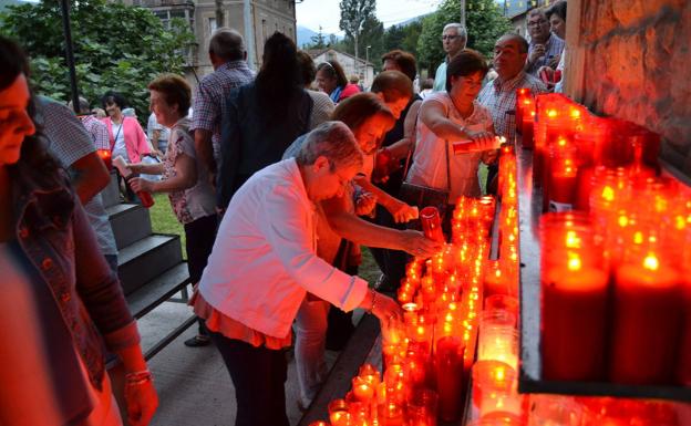 La procesión en Arenas de Iguña comenzará este viernes a las 22.00 horas.