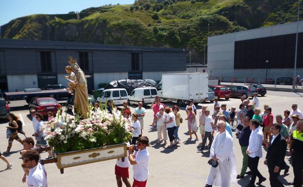 La Cofradía de Pescadores San Martín de Laredo es la promotora de los actos del Carmen.