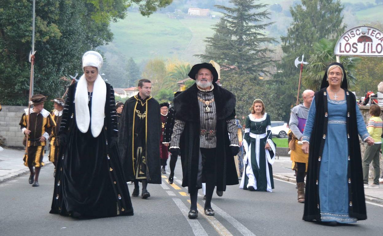 Recreación del paso del emperador Carlos V por Cantabria.