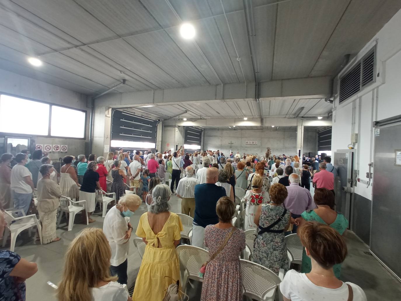 Fotos: Laredo saca a la mar a la virgen del Carmen