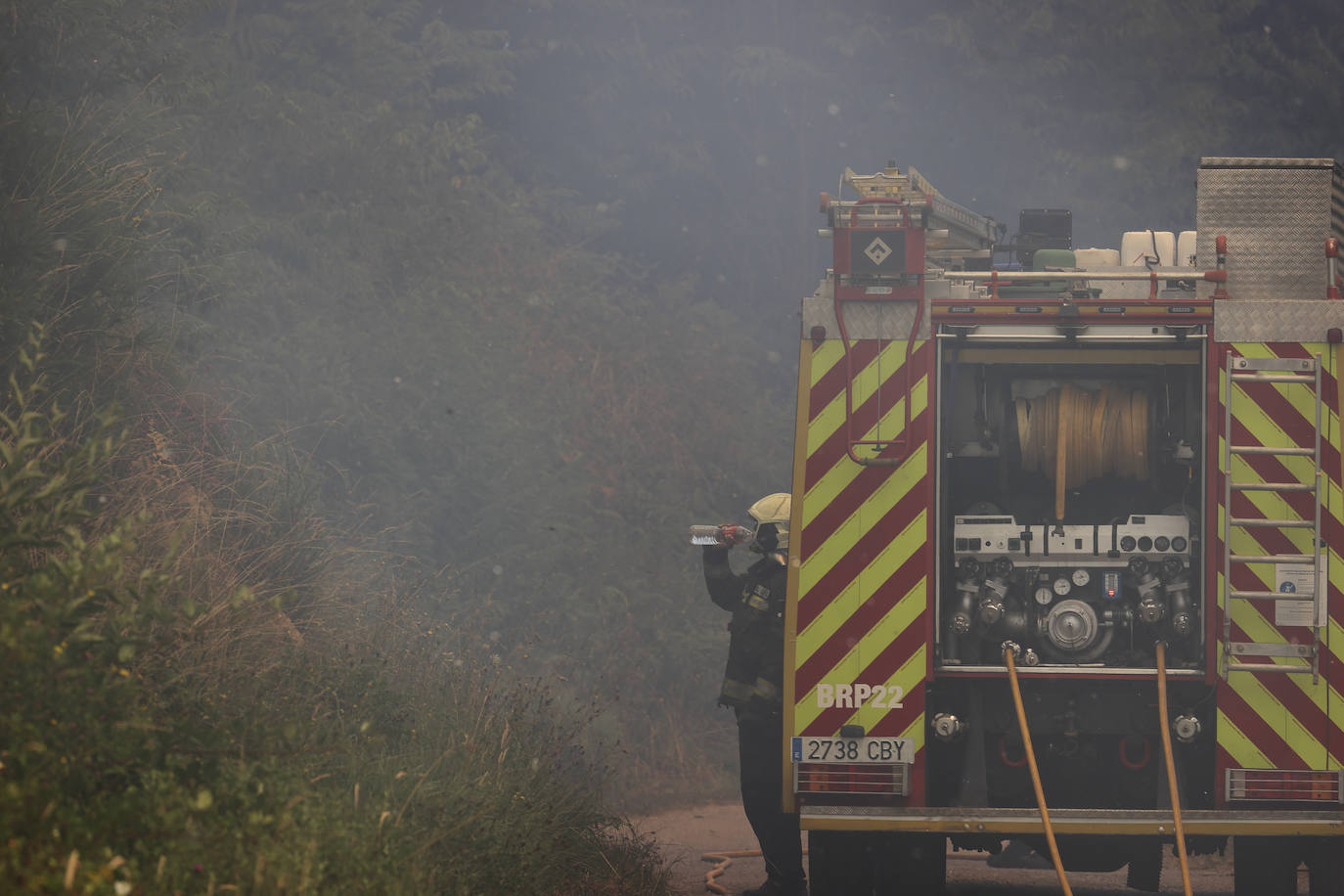 Fotos: La ola de calor deja el primer incendio intencionado